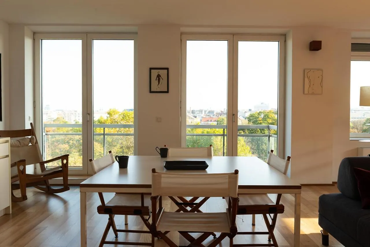 Exklusives Apartment Am Parkring Bécs