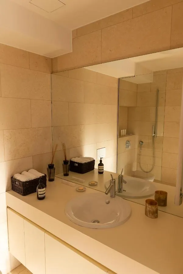 Exklusives Apartment Am Parkring Bécs